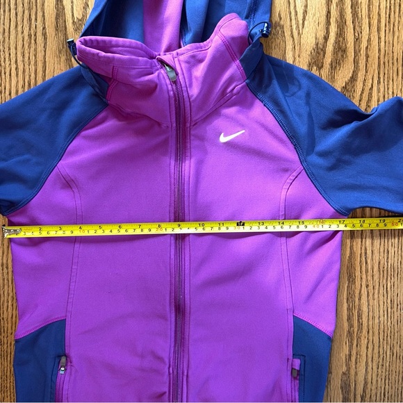 Women’s navy / violet DriFit Nike Jacket, M - Picture 8 of 10
